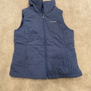Columbia Quilted Navy Blue Sleeveless Jacket